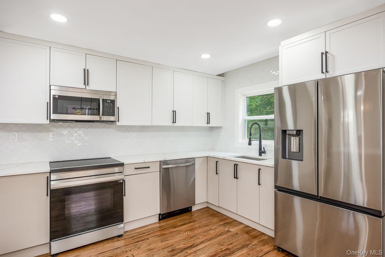 18 Maple Place, Huntington, NY 11743