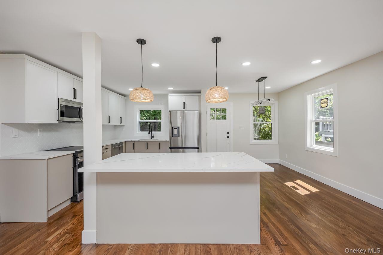 18 Maple Place, Huntington, NY 11743