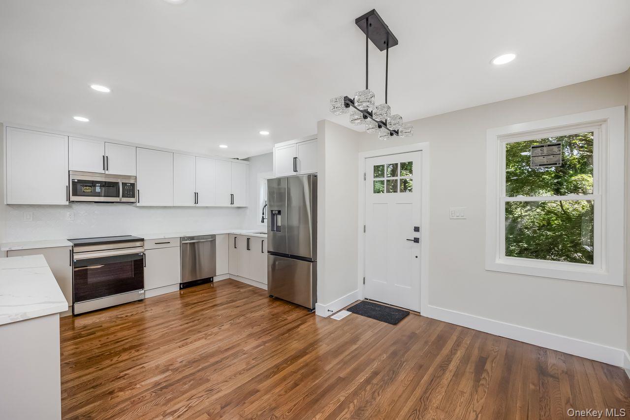 18 Maple Place, Huntington, NY 11743