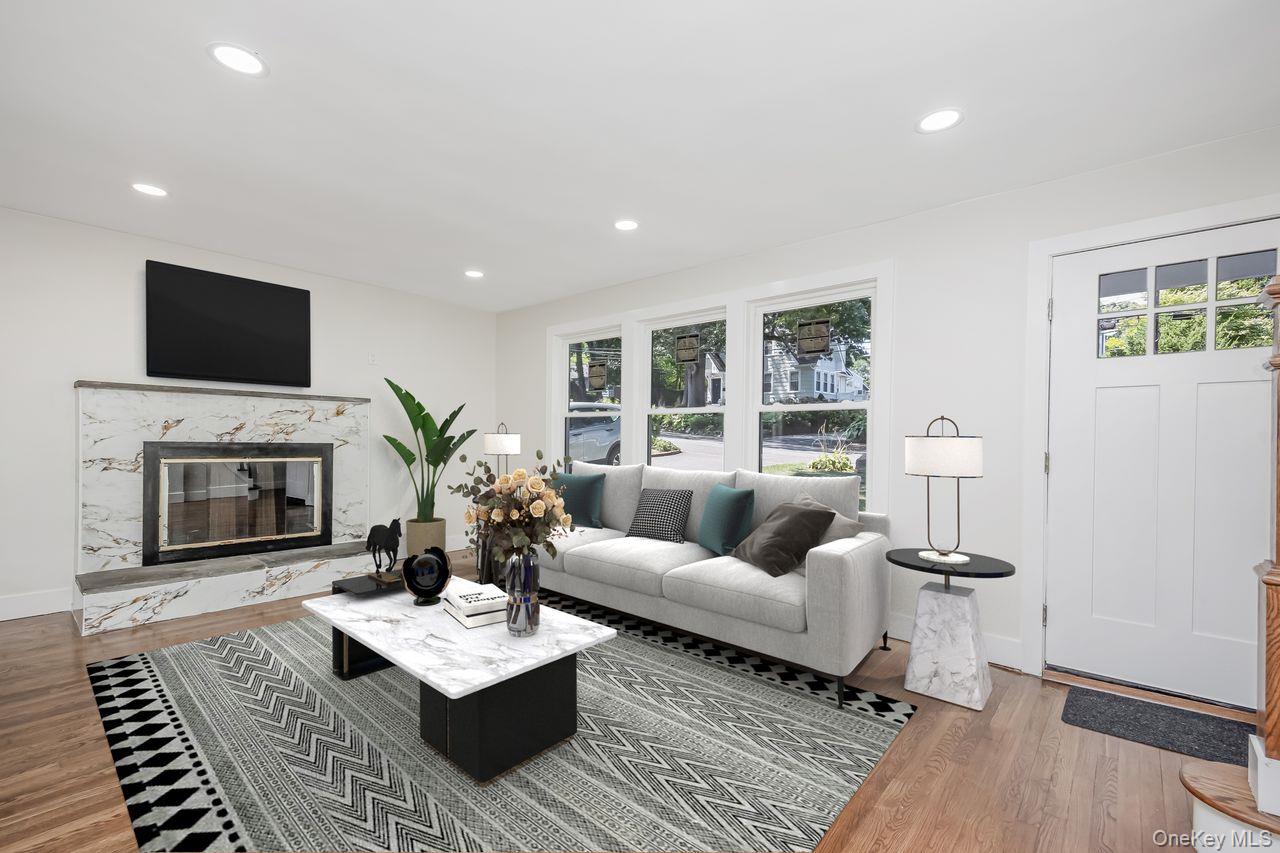 18 Maple Place, Huntington, NY 11743