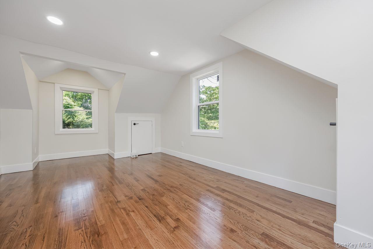 18 Maple Place, Huntington, NY 11743