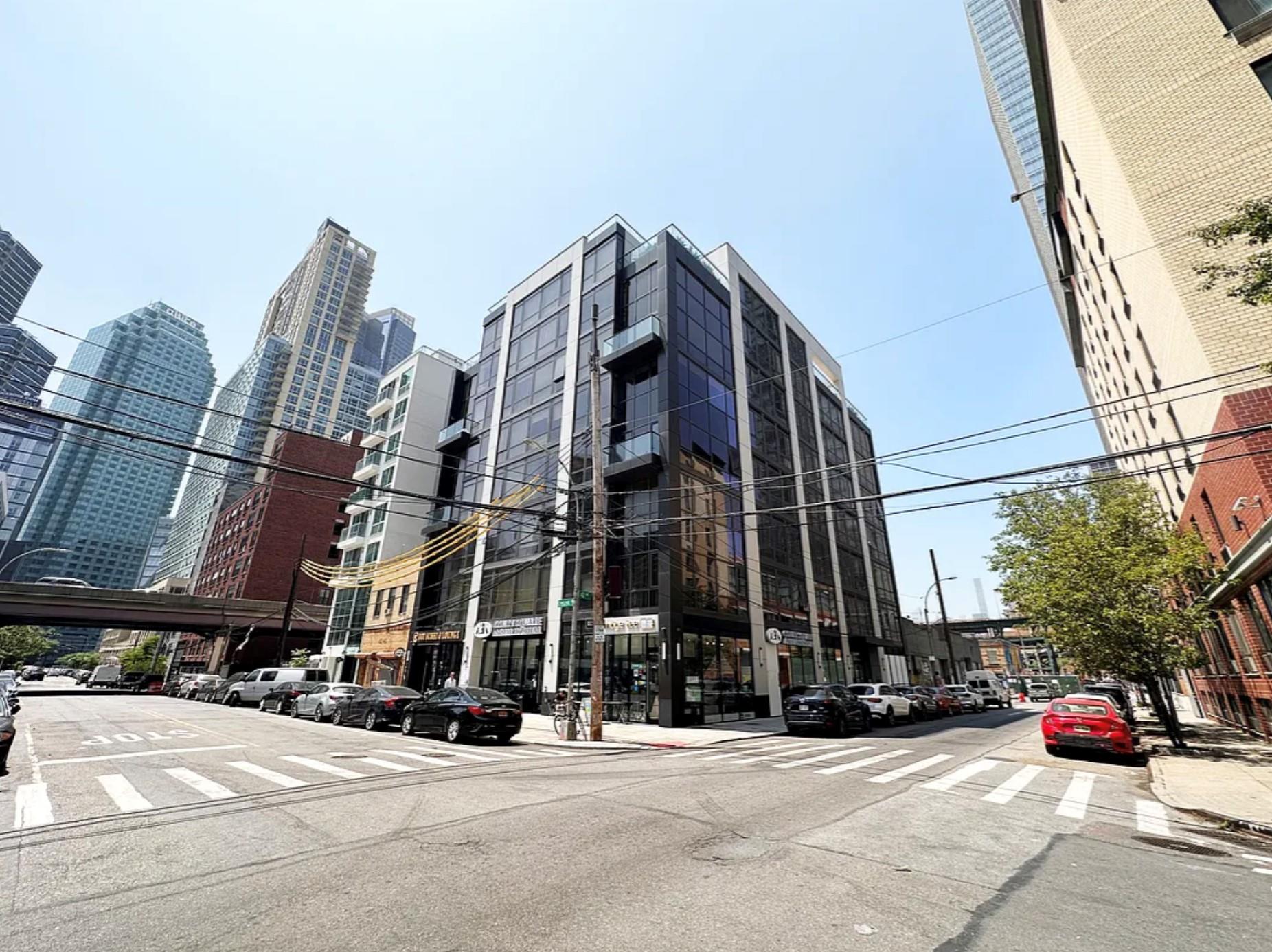 2412 42nd Road # 3E, Long Island City, NY 11101