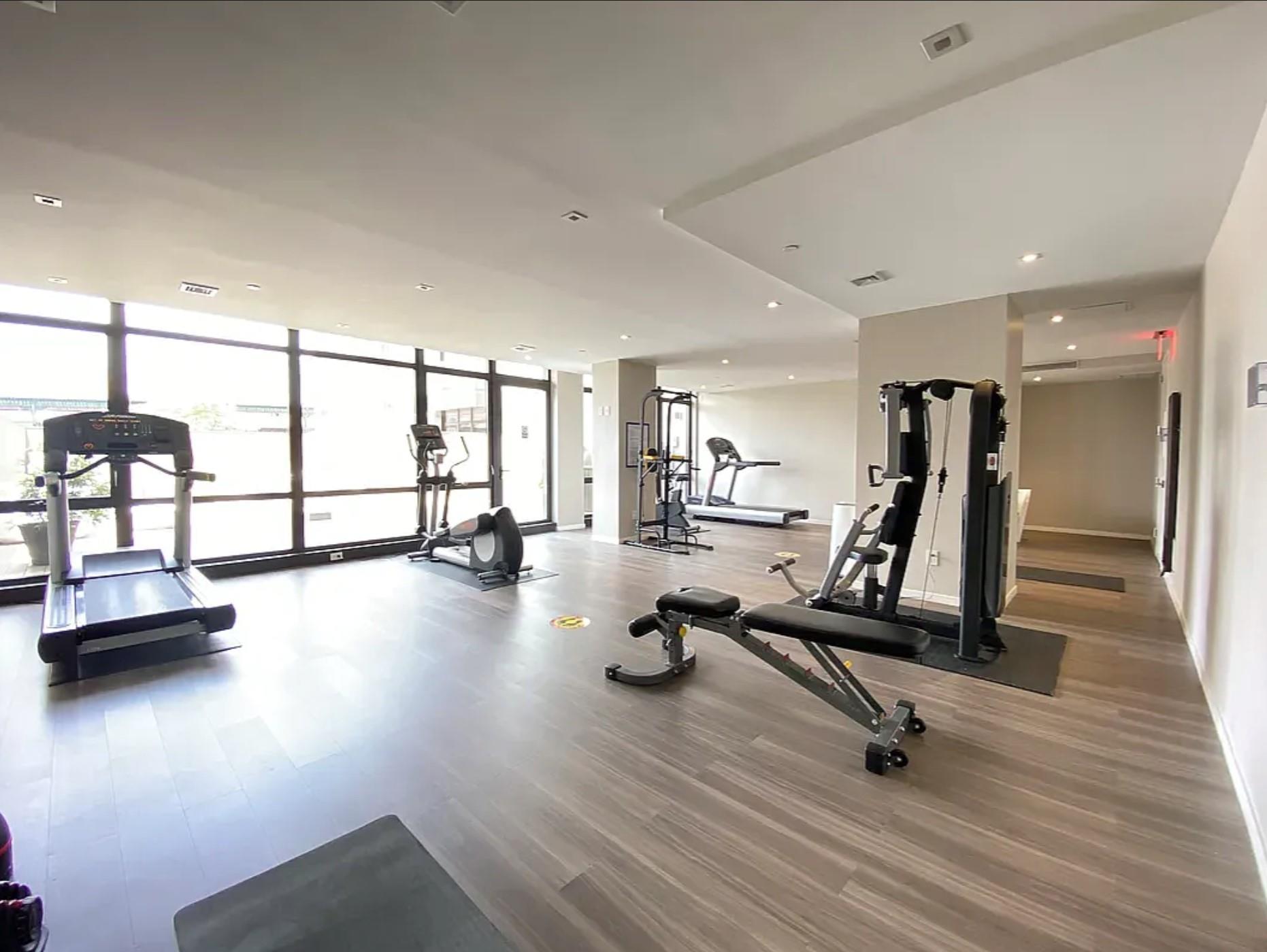 2412 42nd Road # 3E, Long Island City, NY 11101