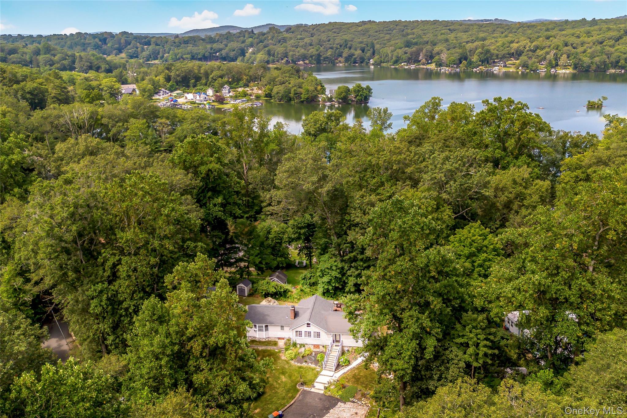 5 Cross Road, Putnam Valley, NY 10579