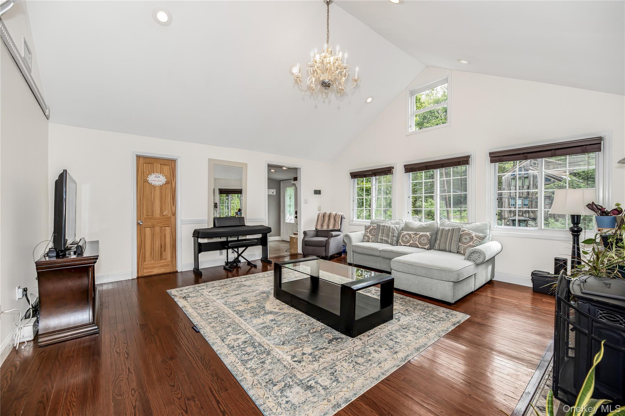 5 Cross Road, Putnam Valley, NY 10579