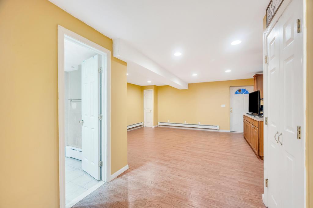 17 Mercer Street, Port Jefferson Station, NY 11776