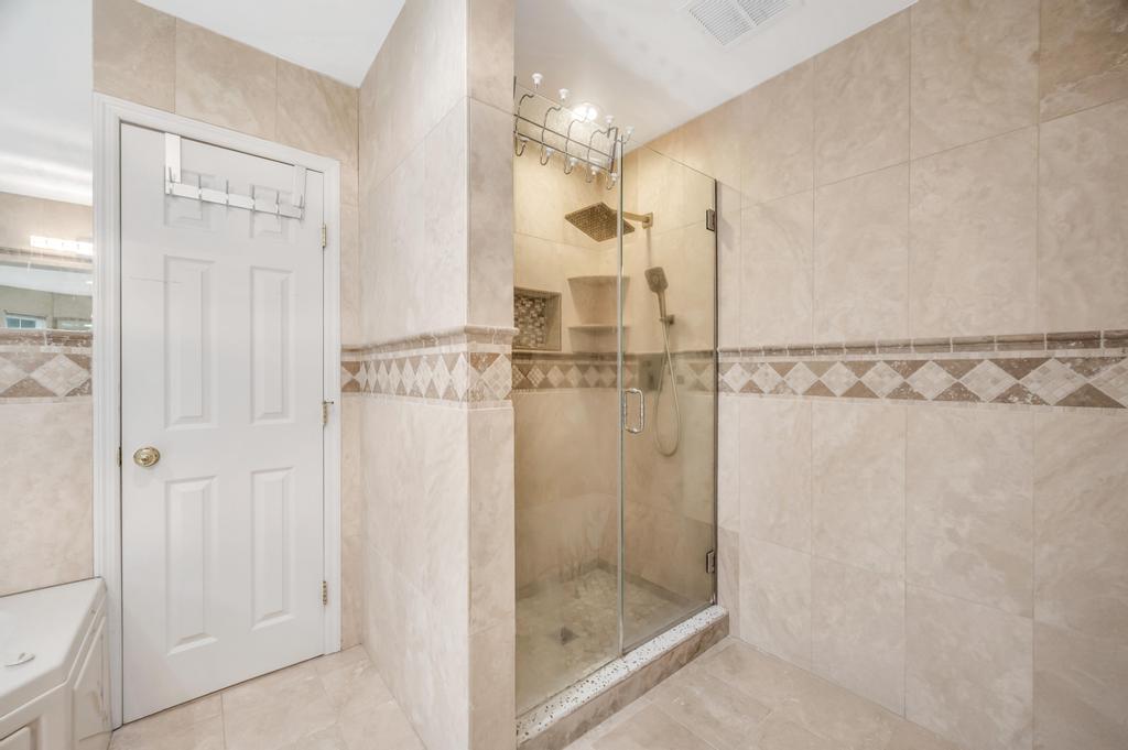 17 Mercer Street, Port Jefferson Station, NY 11776