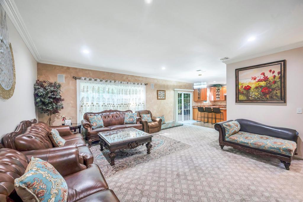 17 Mercer Street, Port Jefferson Station, NY 11776