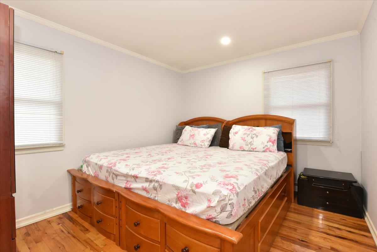 23 Monroe Street, Franklin Square, NY 11010