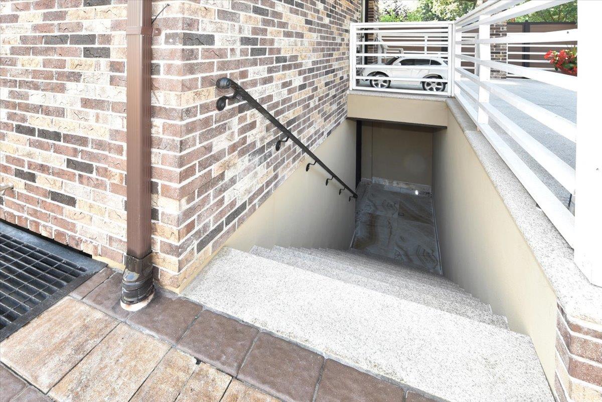 86-22 Somerset Street, Jamaica Estates, NY 11432