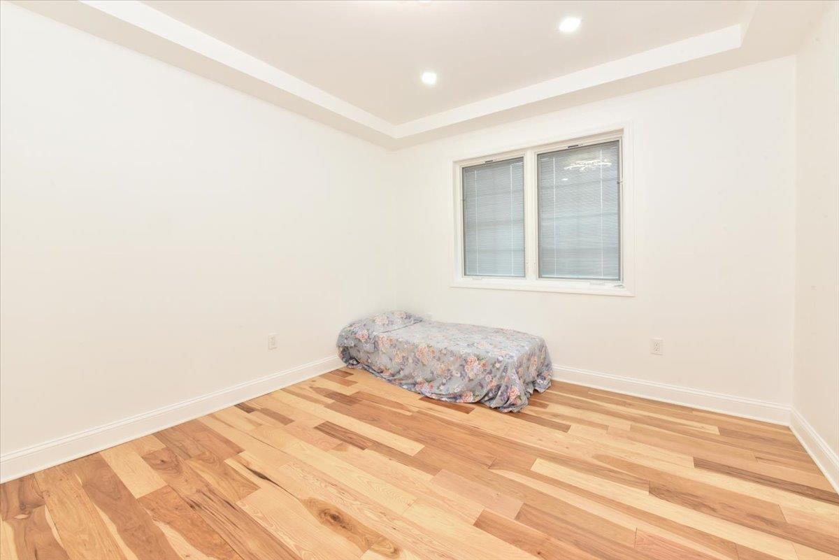 86-22 Somerset Street, Jamaica Estates, NY 11432