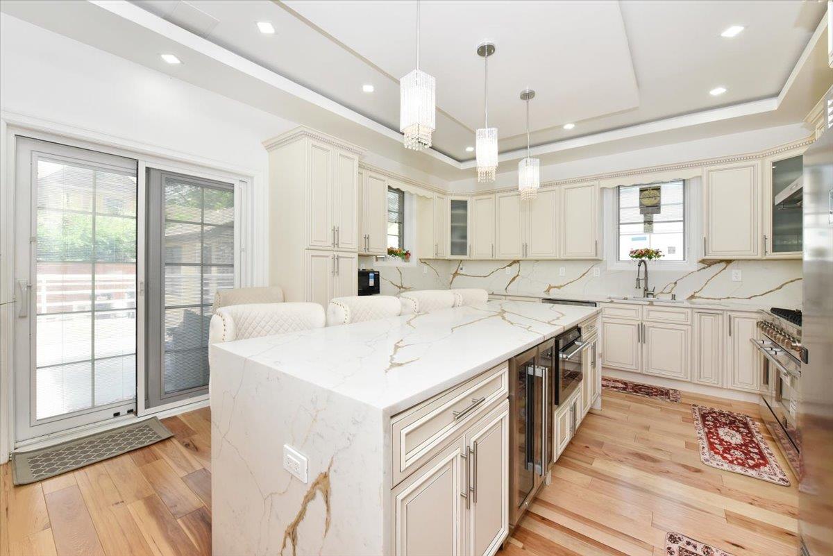 86-22 Somerset Street, Jamaica Estates, NY 11432