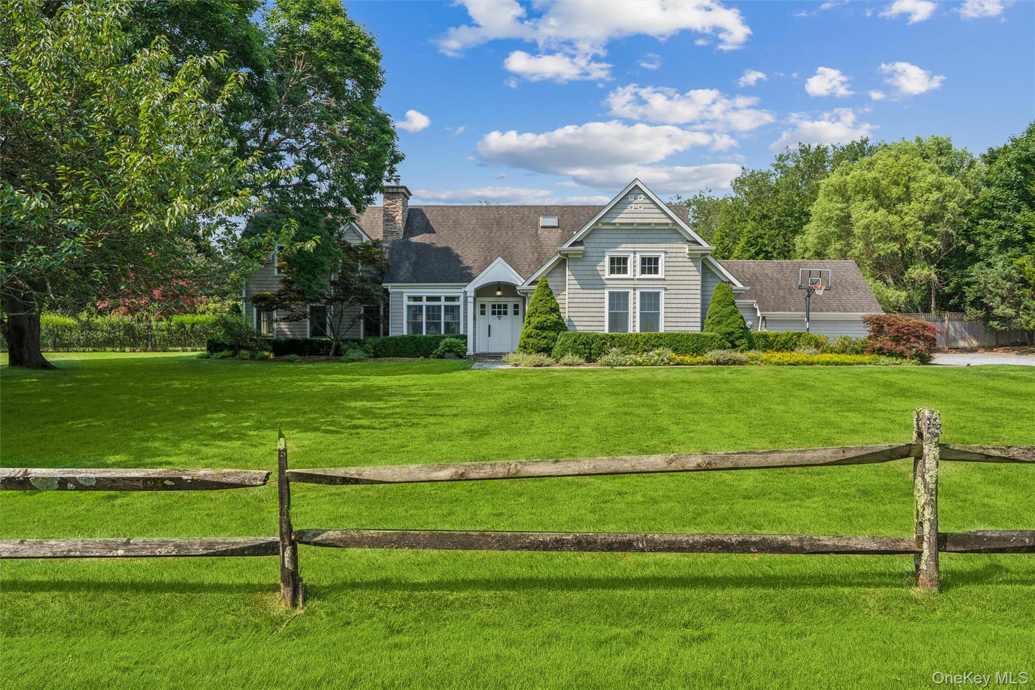 29 Bridle Path, Remsenburg, NY 11960