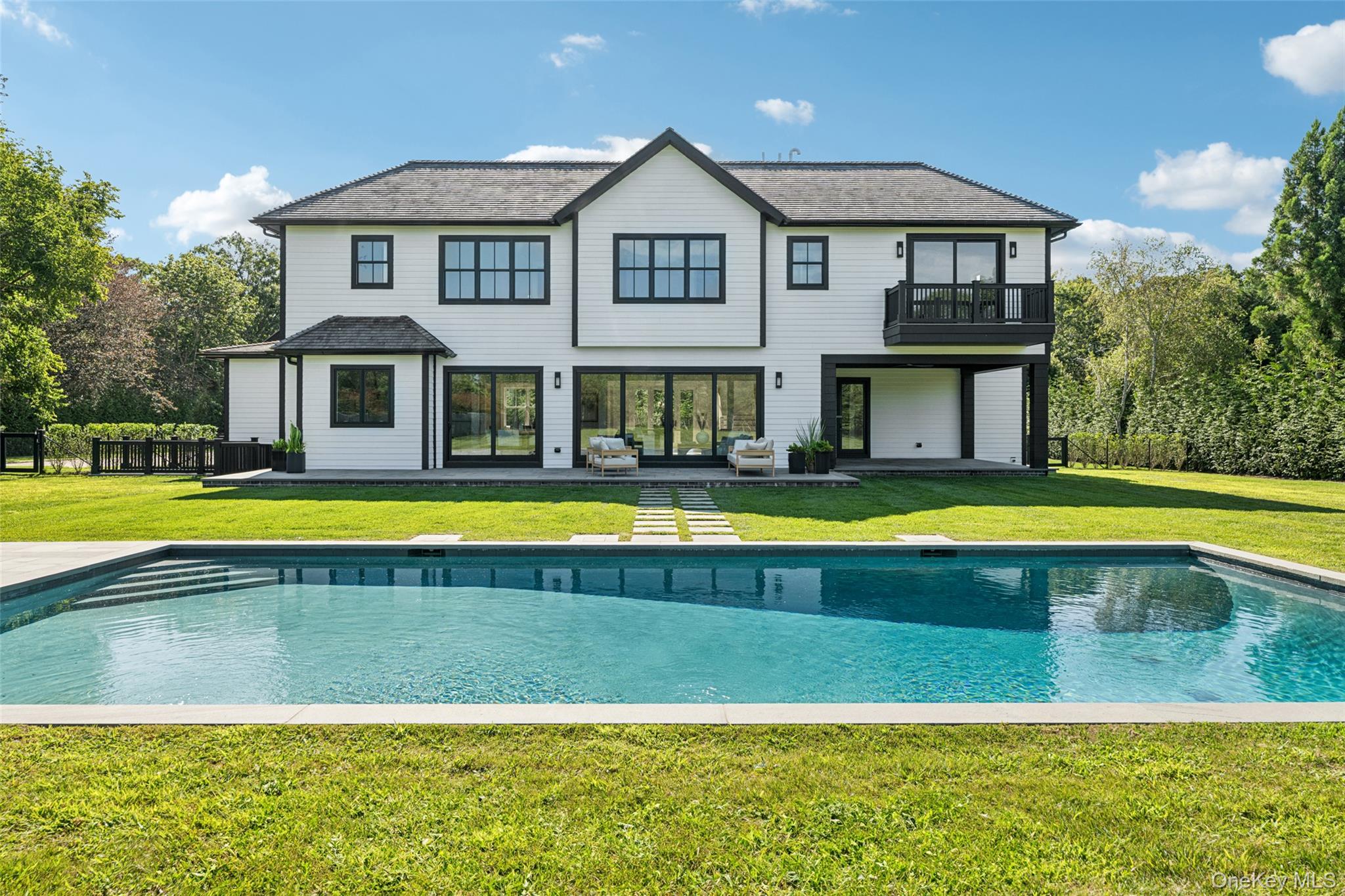 21 Cedar Lane, Remsenburg, NY 11960