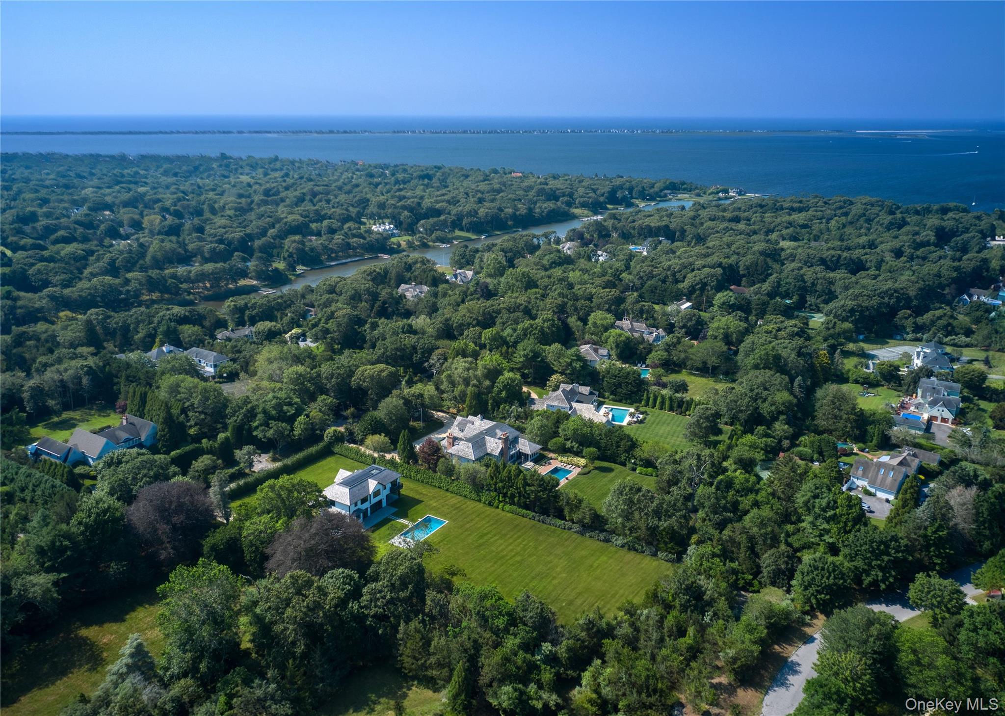 21 Cedar Lane, Remsenburg, NY 11960