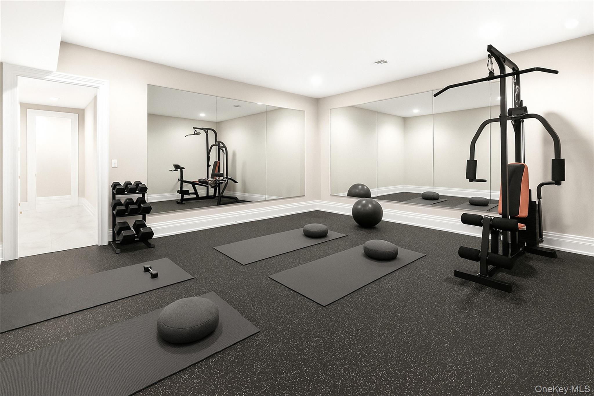 21 Cedar Lane, Remsenburg, NY 11960