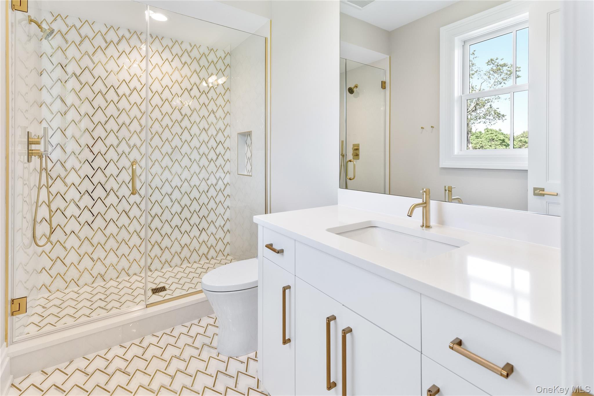 21 Cedar Lane, Remsenburg, NY 11960