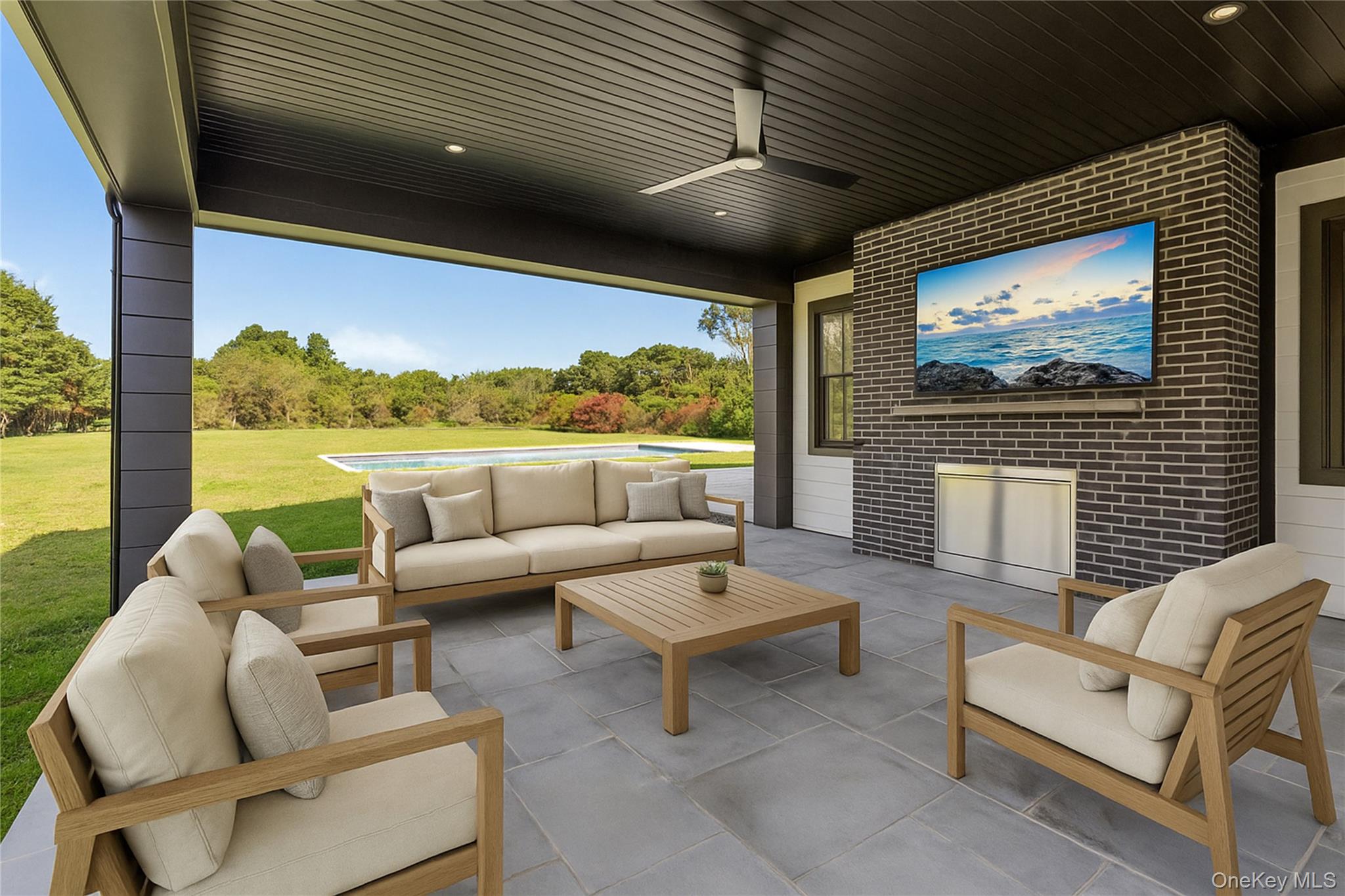 21 Cedar Lane, Remsenburg, NY 11960