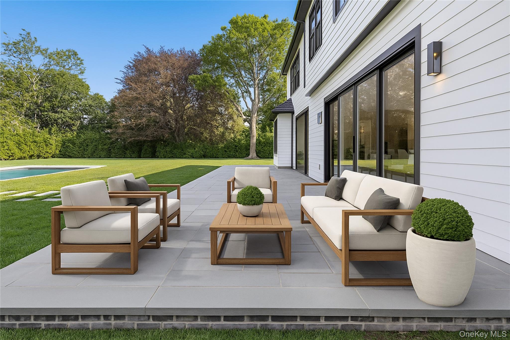 21 Cedar Lane, Remsenburg, NY 11960