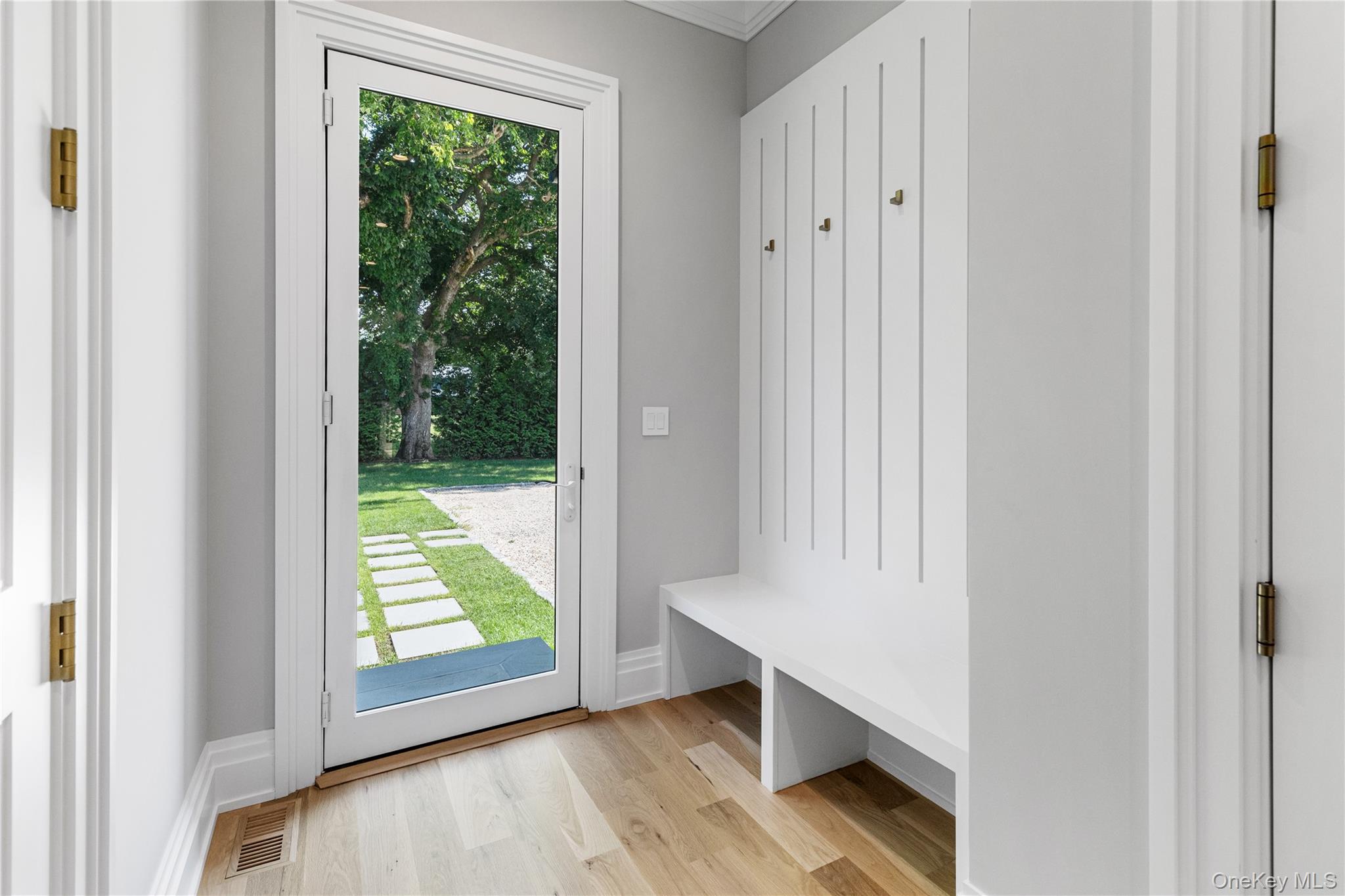 21 Cedar Lane, Remsenburg, NY 11960