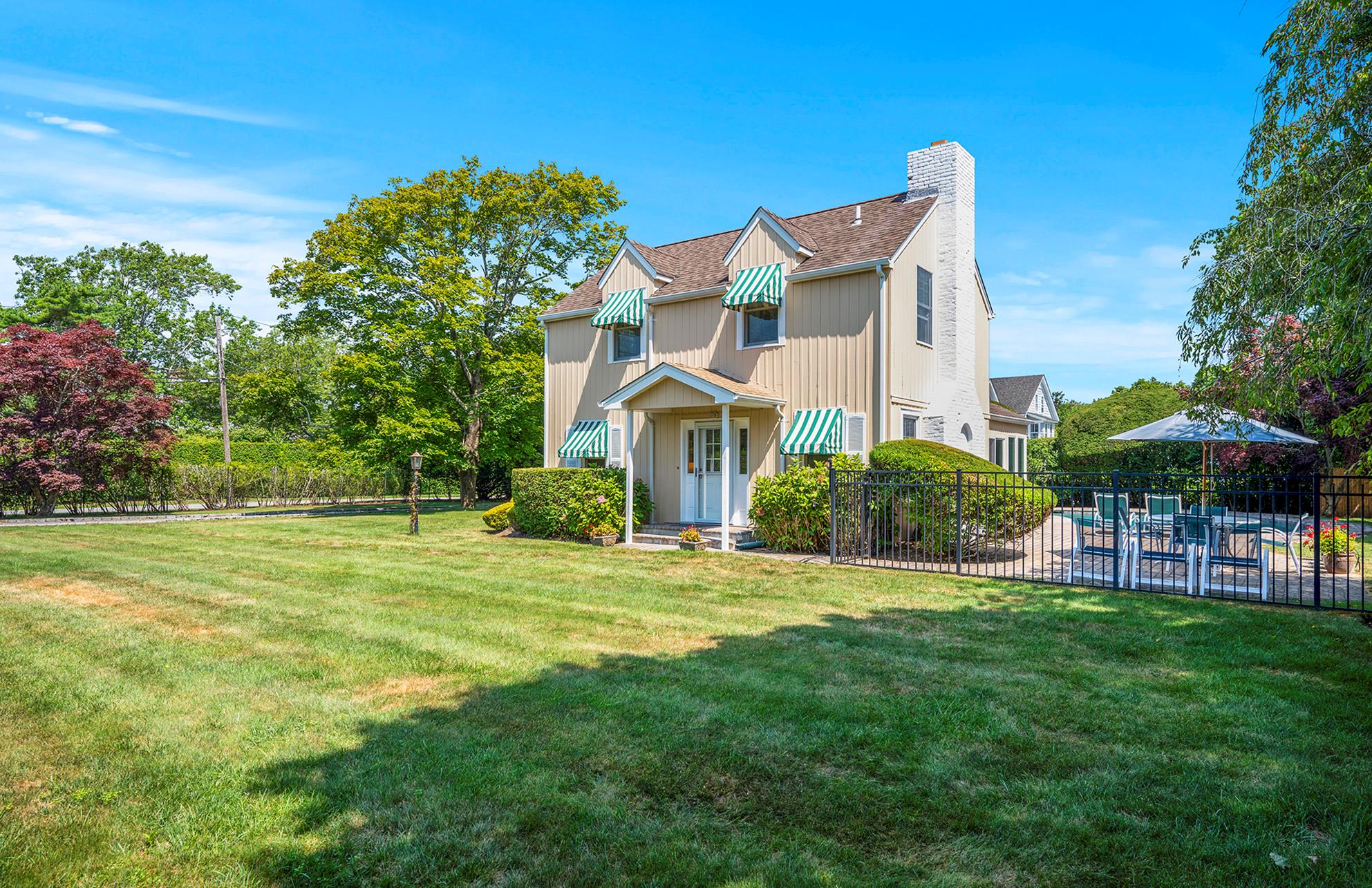 4 Quantuck Lane, Quogue, NY 11725
