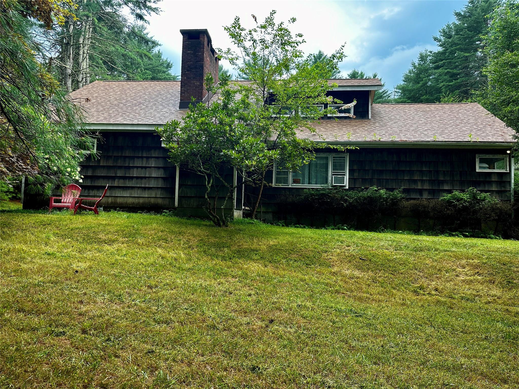 90 Hillside Road, Barryville, NY 12719