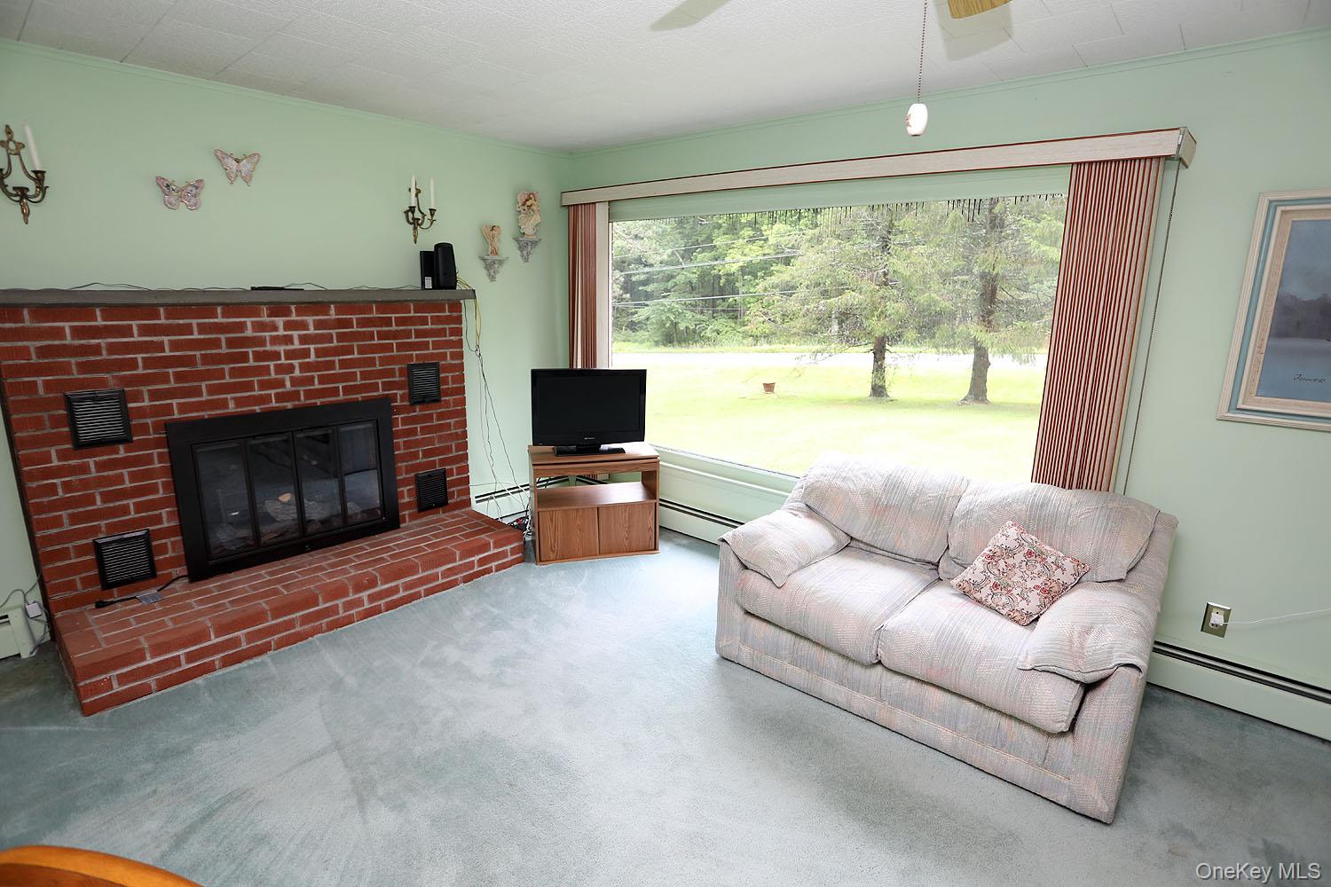 9568 State Route 97, Callicoon, NY 12723