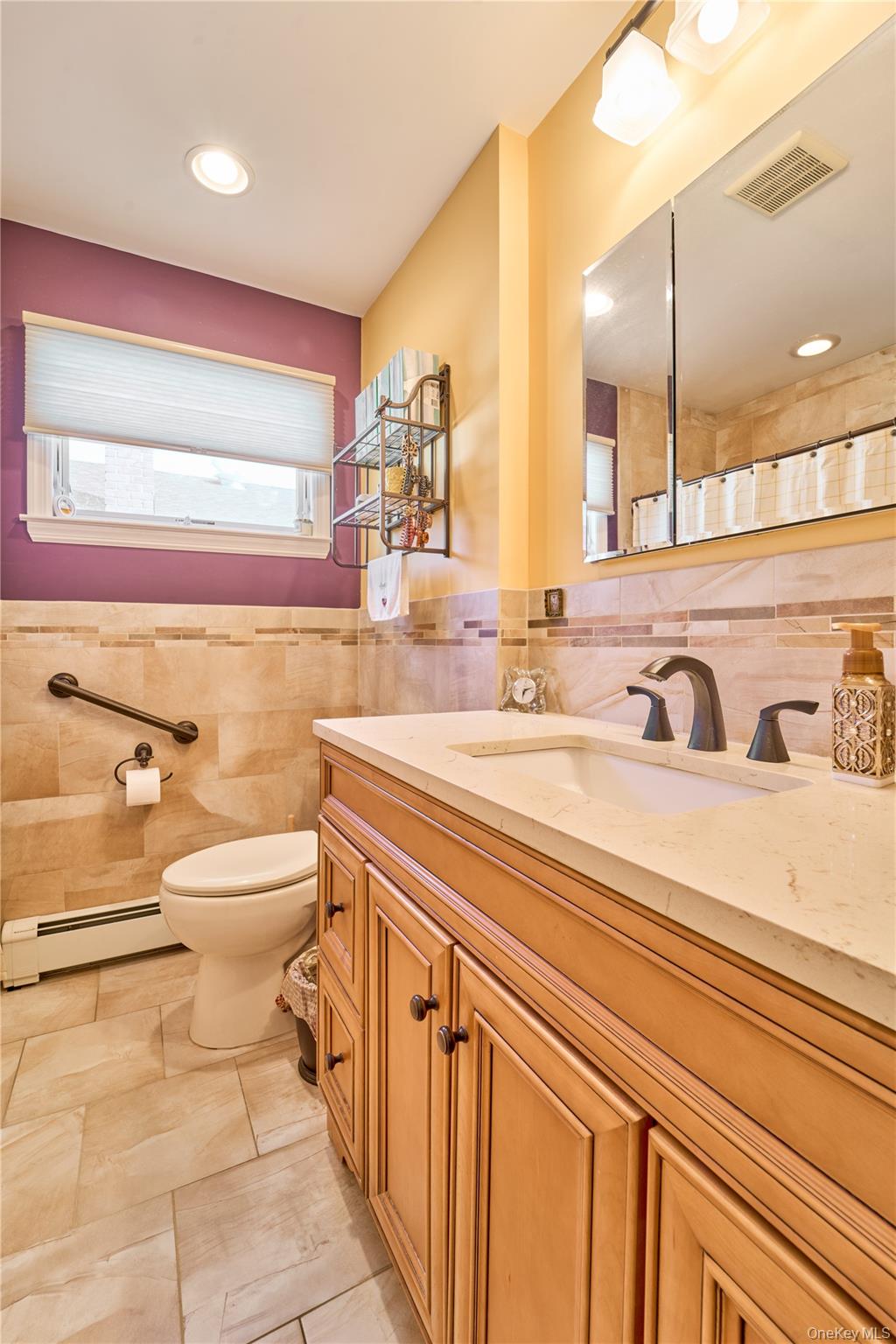 17 Sheridan Road, Babylon, NY 11702