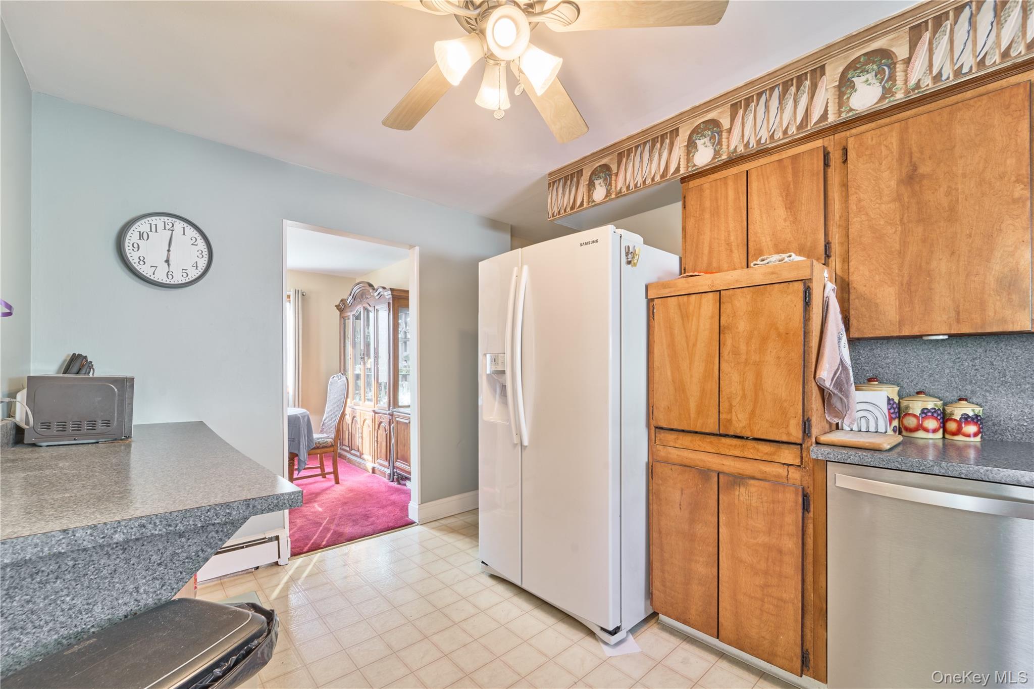 17 Sheridan Road, Babylon, NY 11702