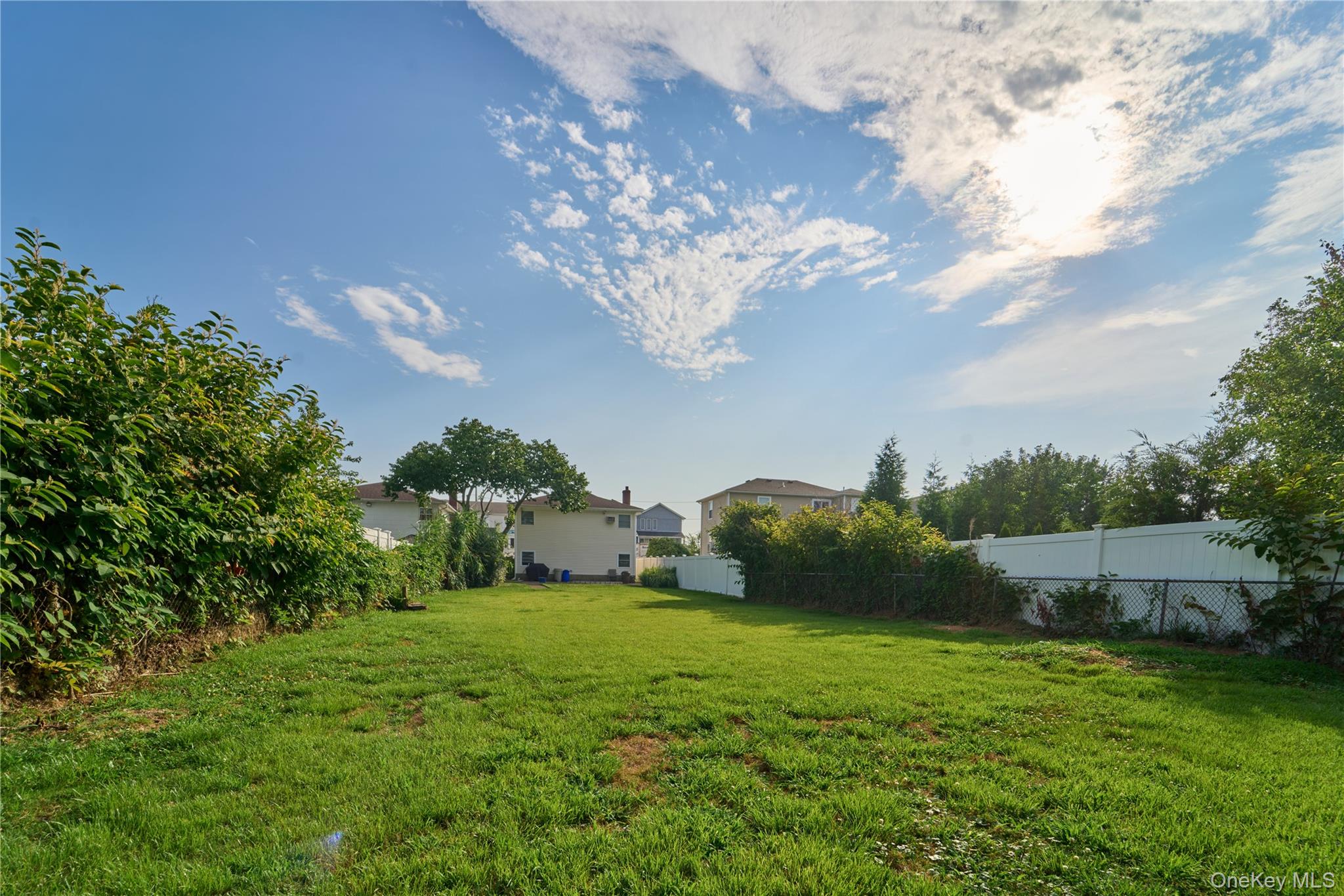 17 Sheridan Road, Babylon, NY 11702