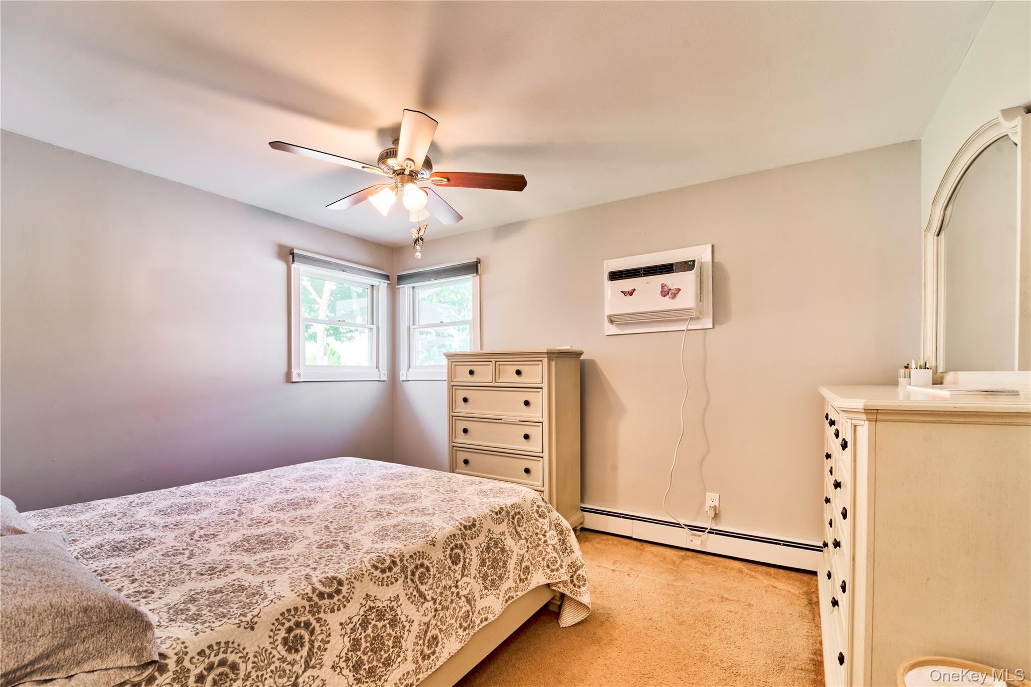 17 Sheridan Road, Babylon, NY 11702