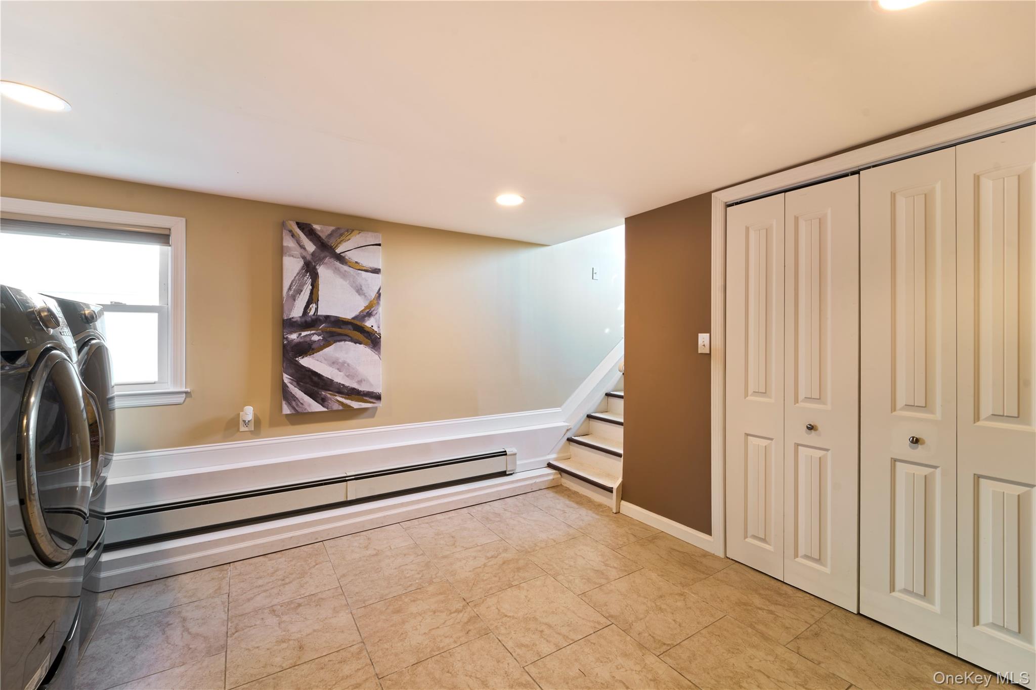 17 Sheridan Road, Babylon, NY 11702