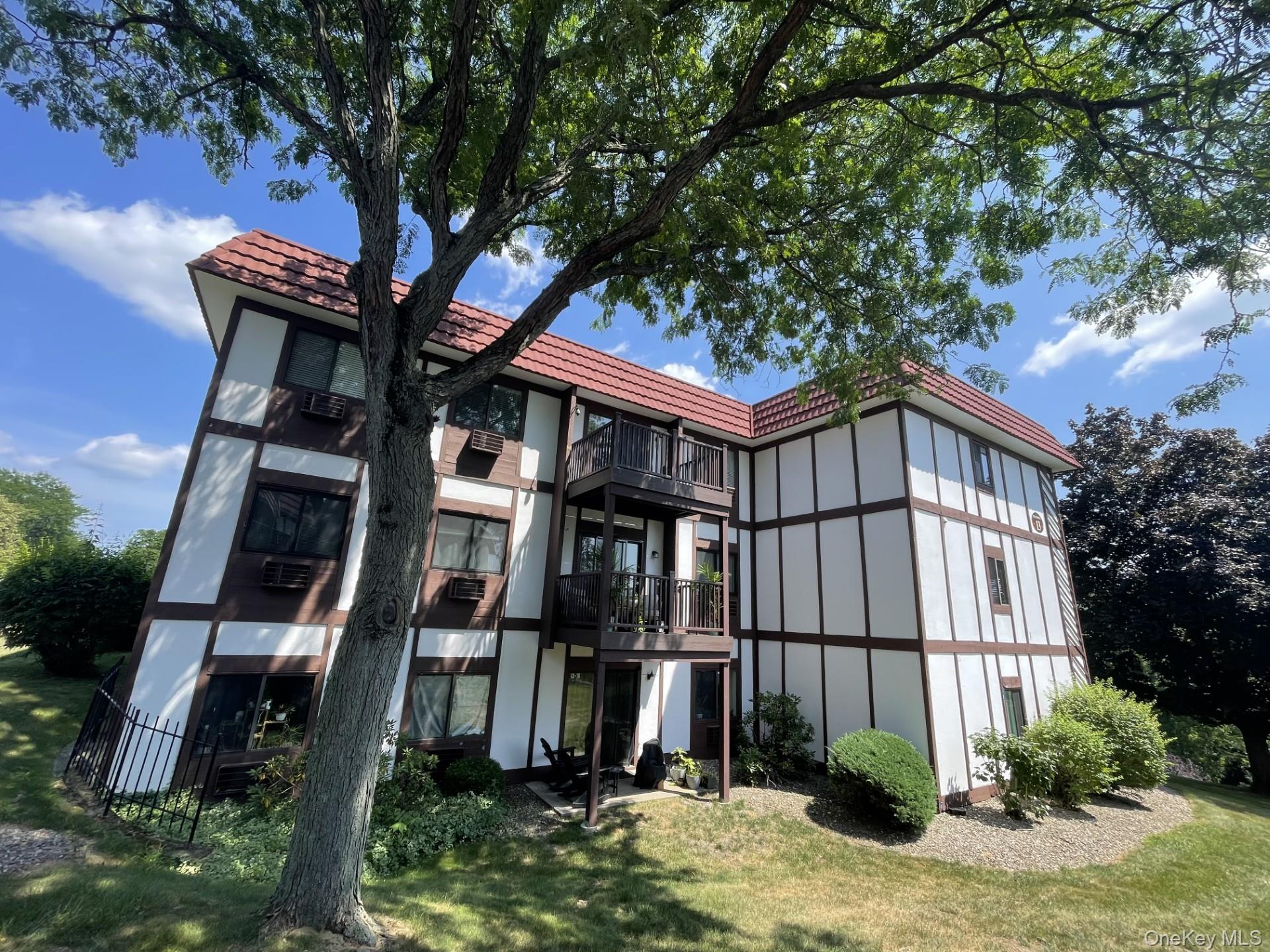 13 Skyline Drive # 16, Fishkill, NY 12524