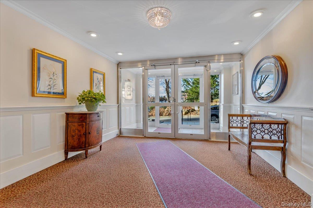 80 Knolls Crescent # 8M, Bronx, NY 10463