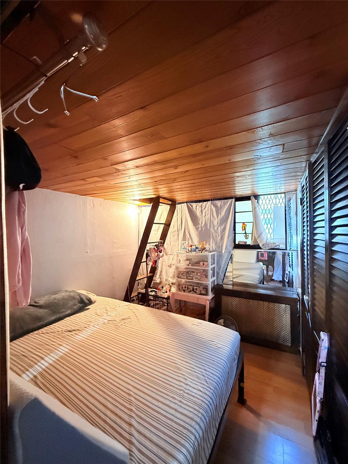 976 Sackett Avenue, Bronx, NY 10462