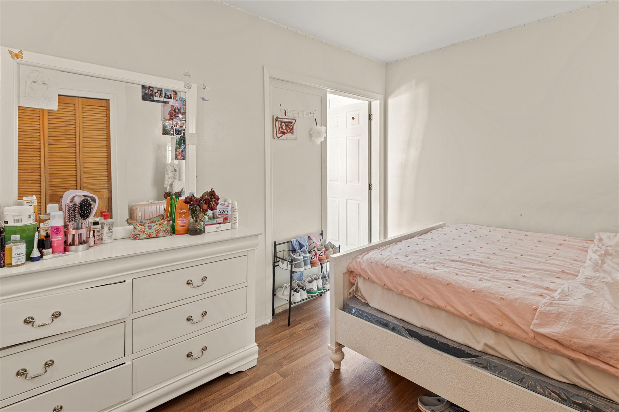 976 Sackett Avenue, Bronx, NY 10462