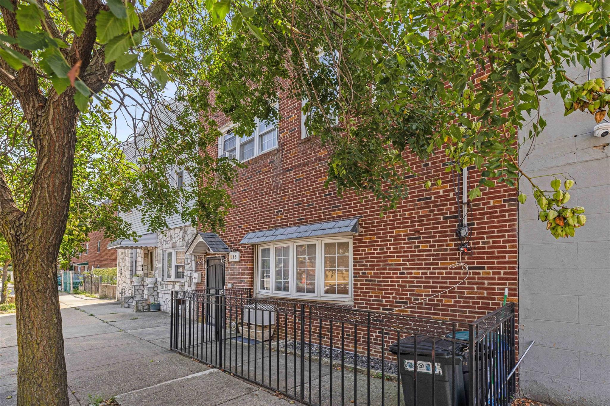 976 Sackett Avenue, Bronx, NY 10462