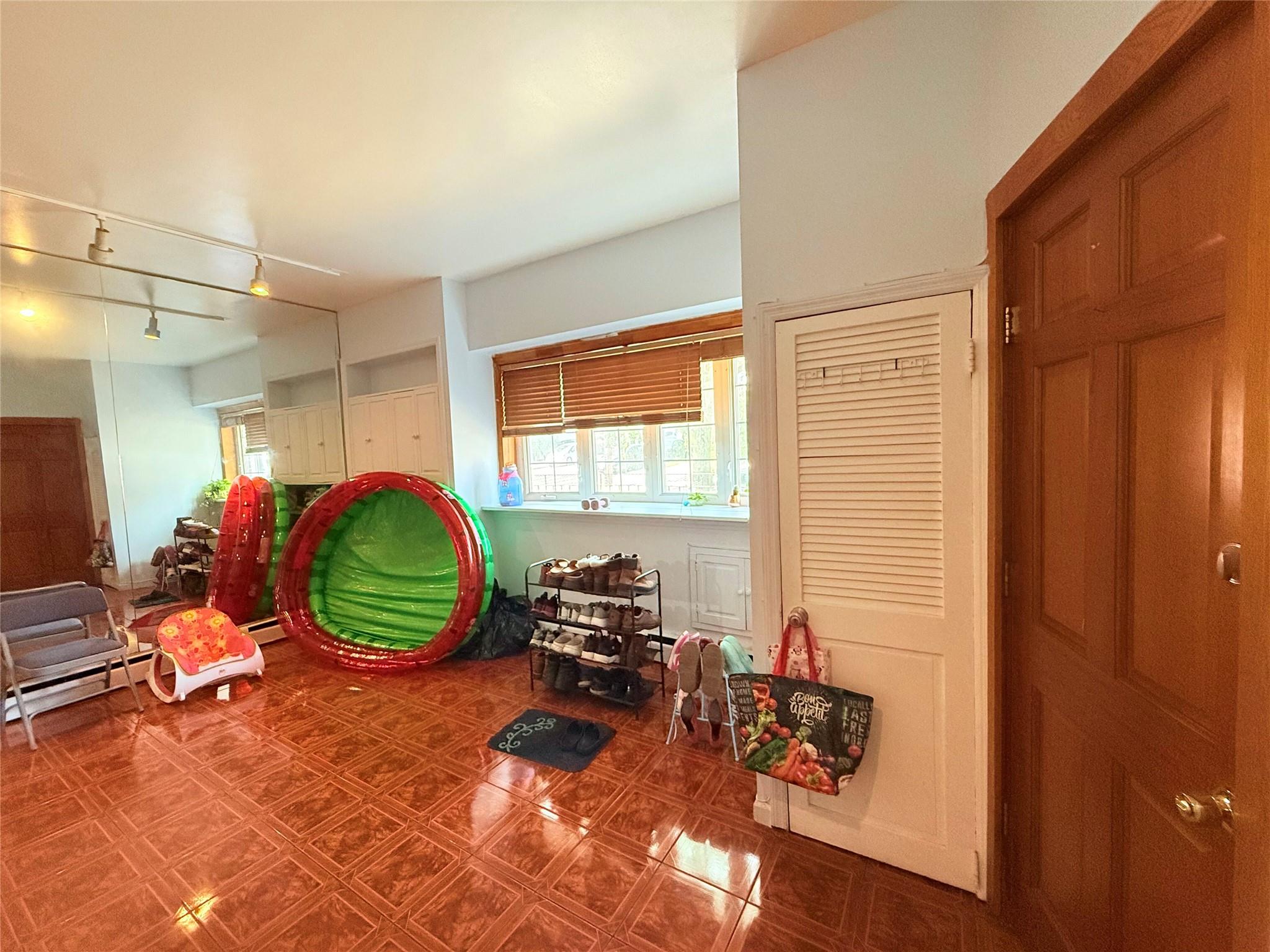 976 Sackett Avenue, Bronx, NY 10462