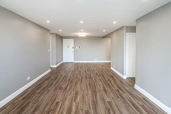 2 Bay Club Drive # 1Z3, Bayside, NY 11360