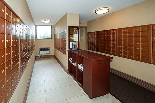 2 Bay Club Drive # 1Z3, Bayside, NY 11360