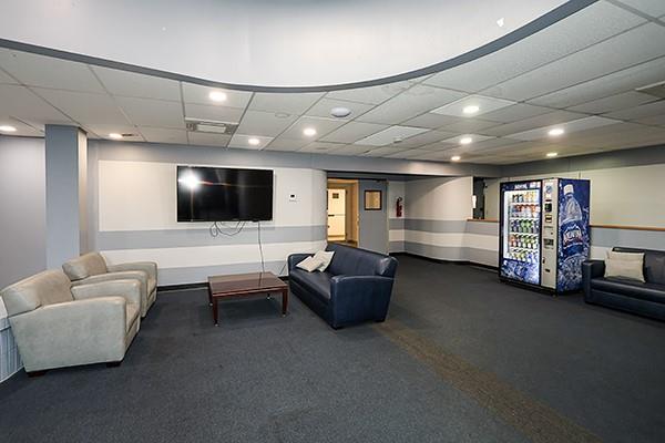 2 Bay Club Drive # 1Z3, Bayside, NY 11360