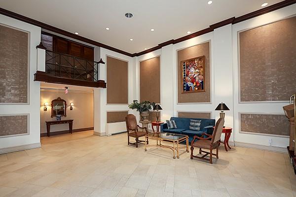 2 Bay Club Drive # 1Z3, Bayside, NY 11360