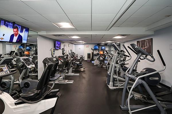 2 Bay Club Drive # 1Z3, Bayside, NY 11360