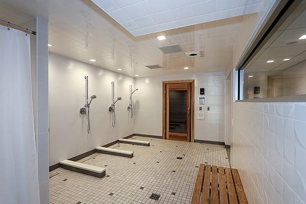 2 Bay Club Drive # 1Z3, Bayside, NY 11360