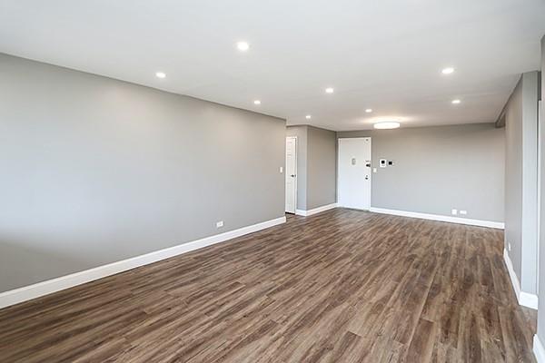 2 Bay Club Drive # 1Z3, Bayside, NY 11360