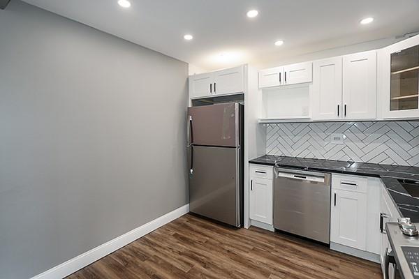 2 Bay Club Drive # 1Z3, Bayside, NY 11360