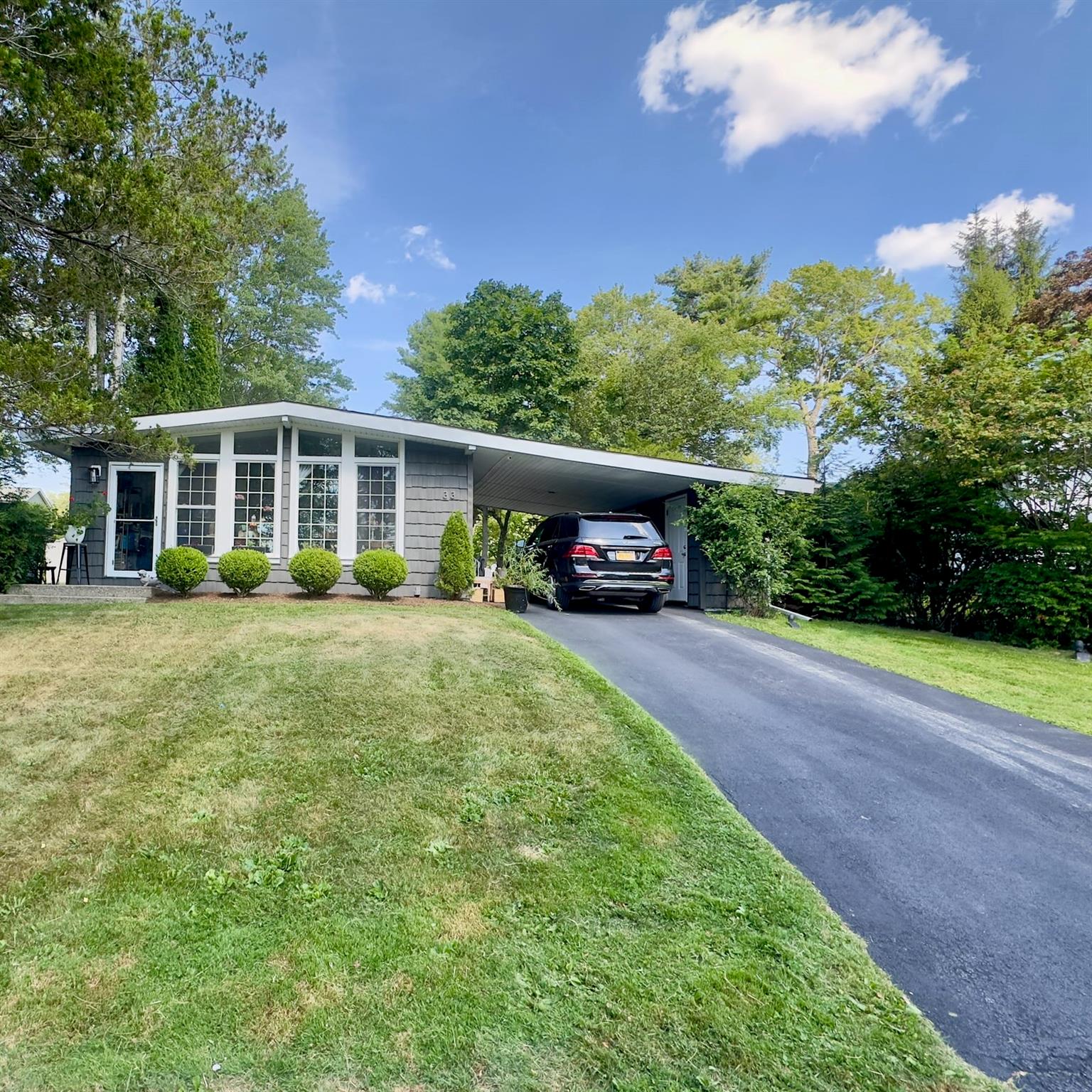 33 Crescent Circle, Rock Hill, NY 12775