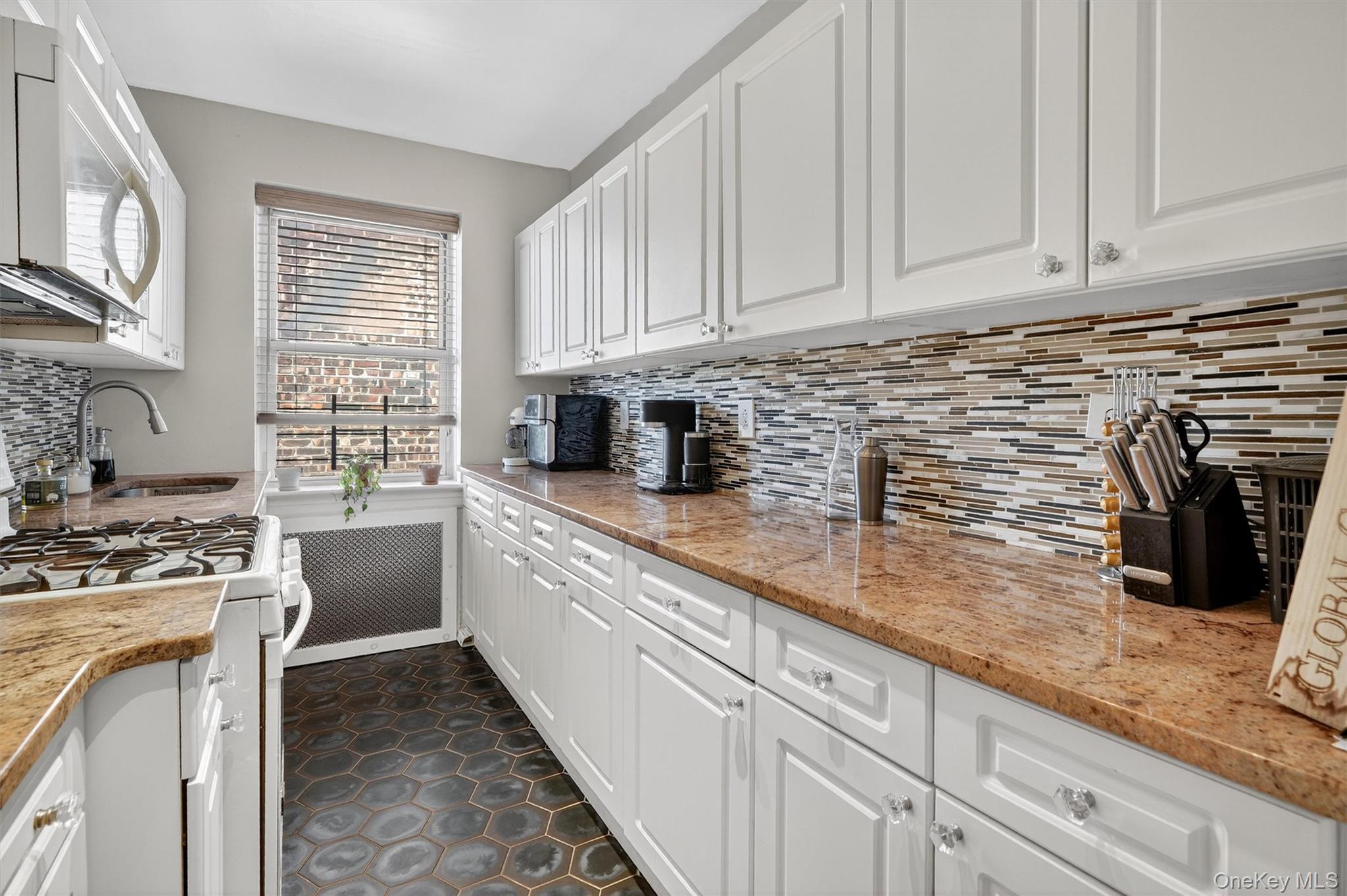 474 W 238th Street # 6A, Bronx, NY 10463