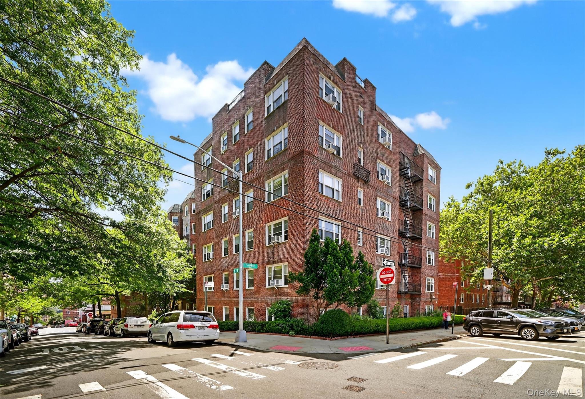 474 W 238th Street # 6A, Bronx, NY 10463