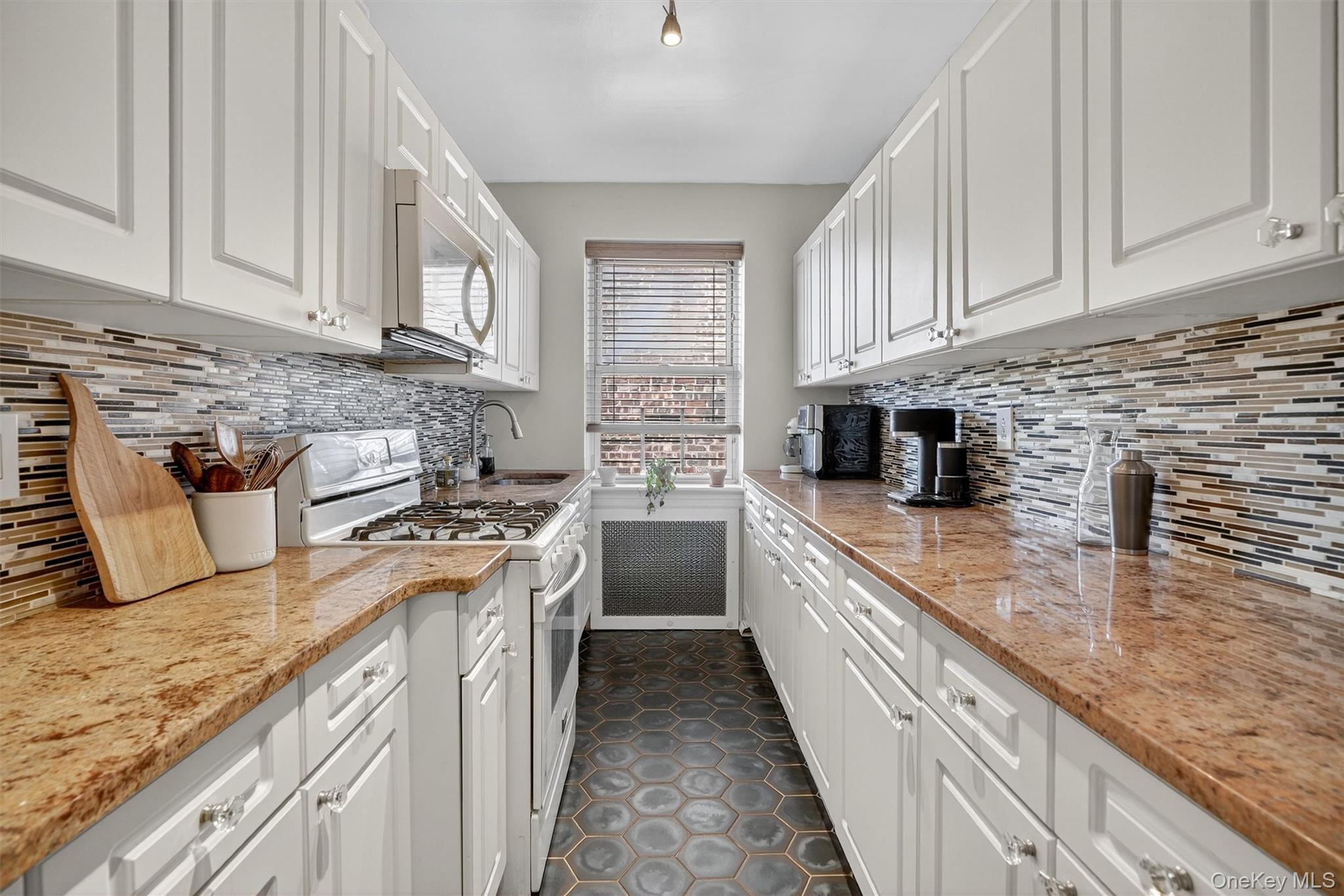 474 W 238th Street # 6A, Bronx, NY 10463